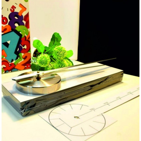 Návod na použitie hodín na stenu. Montáž nástenných hodin. Manuál hodín .