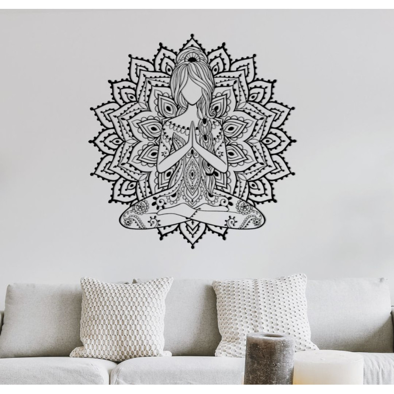 Drevená 3D mandala joga žena na stenu – dizajnová dekorácia do obývačky pre moderný a harmonický interiér.