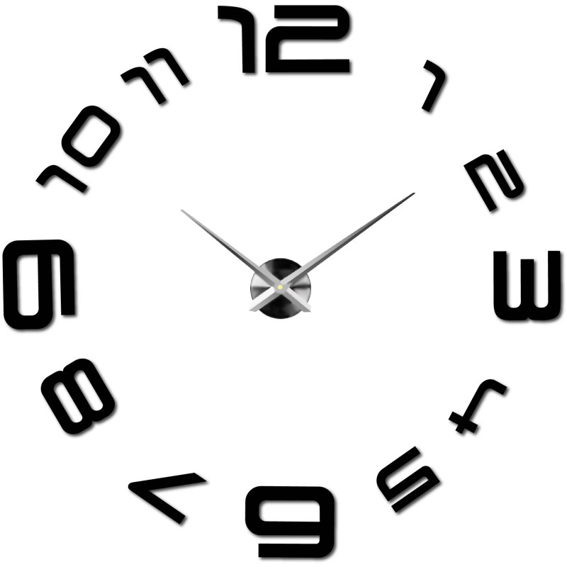 Minimalistické nástenné hodiny s prehľadným usporiadaním číslic a hladkým dizajnom.