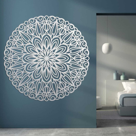 Elegantná drevená dekorácia na stenu