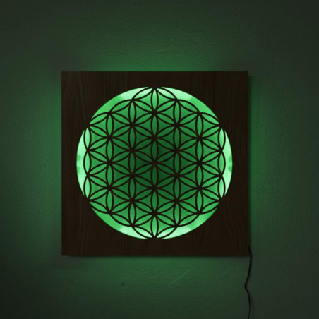 Podsvietená drevená mandala – dekorácia do interiéru, relaxačné svetlo a ručne vyrezávaný ornament.