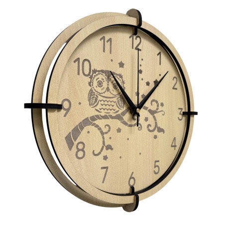 Detské nástenné hodiny sova z javorového dreva prinášajú pokoj a hravosť.