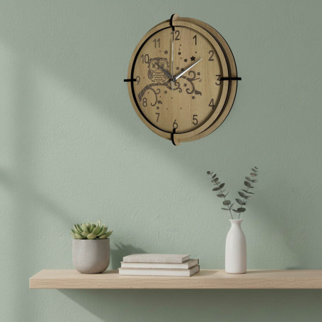 Tiché hodiny sova z javoru – perfektný doplnok do detskej izby a herne.