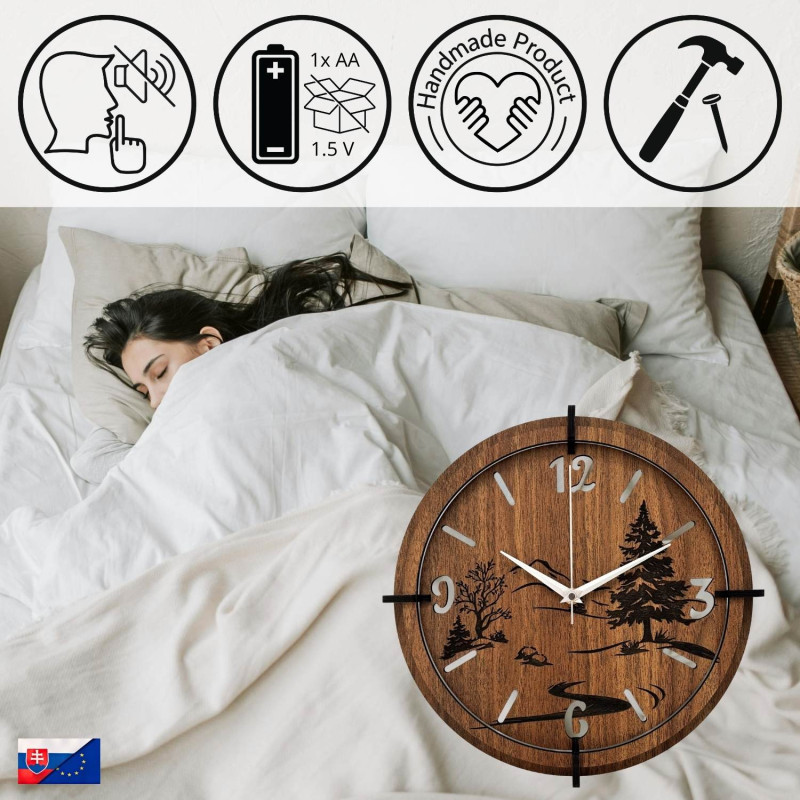 Moderné nástenné hodiny s panorámou lesa. Tichý chod a unikátny dizajn pre váš interiér.