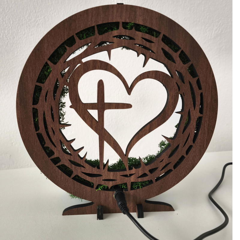 Moderná lampa s 3D motívom a živým machom. Ručná slovenská výroba pre váš interiér.