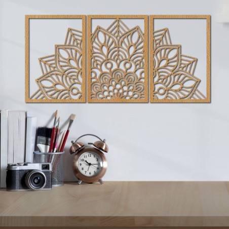 Precízne vyrezávaná mandala a hodiny. Spojenie umenia a prírodného materiálu.