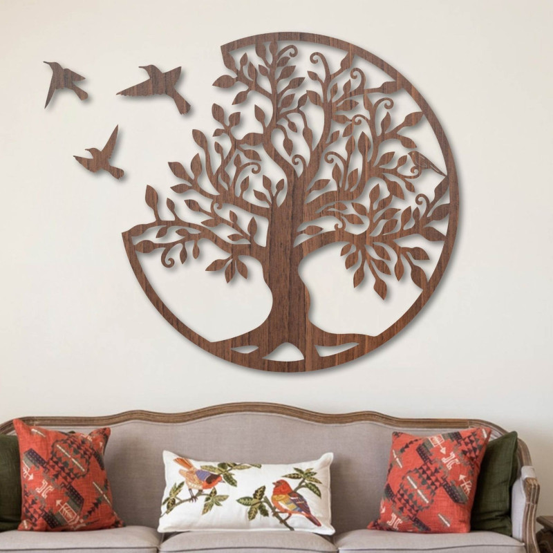 Drevená nástenná dekorácia Strom života s vtákmi – symbol rovnováhy, pokoja a sily prírody.