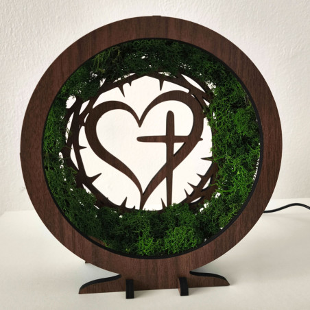 Hľadáte jedinečný darček? LED lampa s machom a kresťanským symbolom je ideálna voľba.