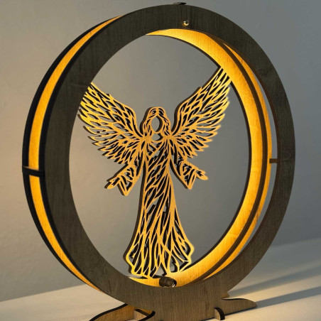 LED lampa s anjelom vytvára príjemnú a harmonickú atmosféru domova