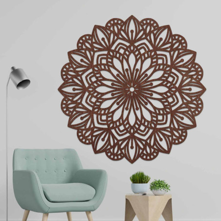 Drevená mandala na stenu s detailným ornamentálnym vzorom