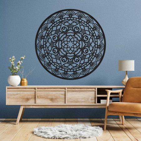 Elegantná nástenná mandala z dreva s detailným ornamentálnym vzorom