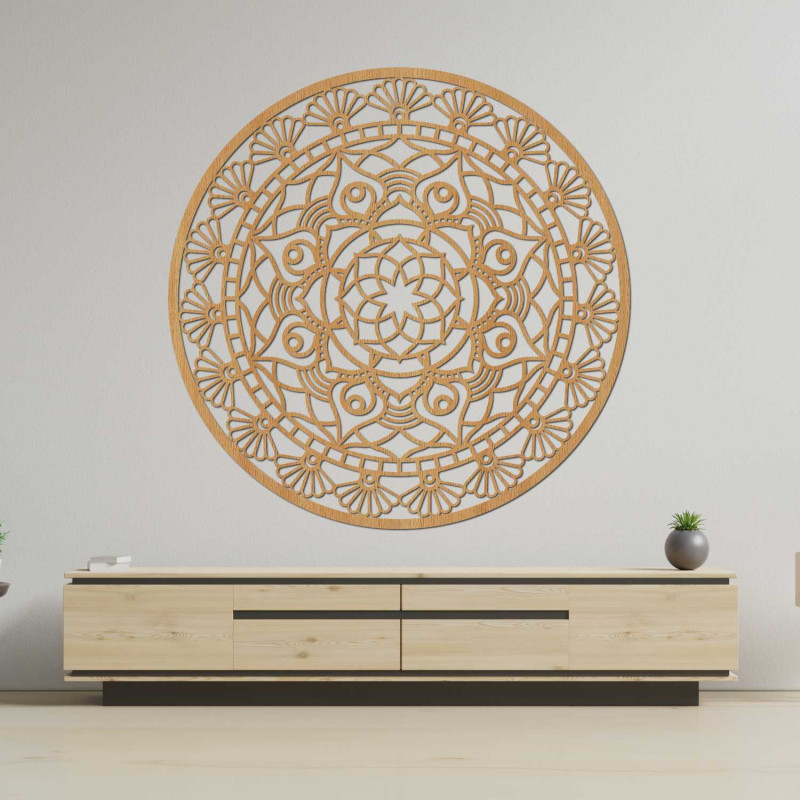 Elegantná nástenná mandala z dreva s detailným ornamentálnym vzorom