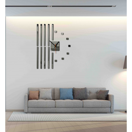 Moderné hodiny na stenu vyrobené z plastu. Vlastná výroba, X-momo