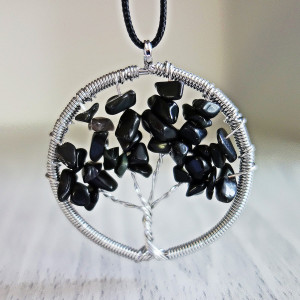 Gemstone Pendant - Tree - black onyx