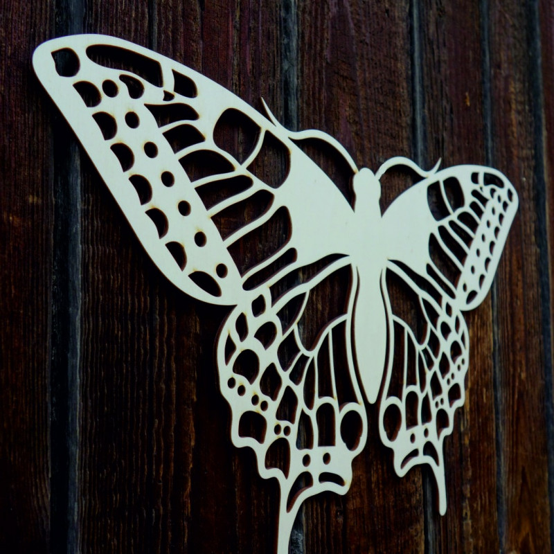 Nočný motýľ  vyrezávaný z drevenej preglejky L  420X 257 mm  LEOPARTID