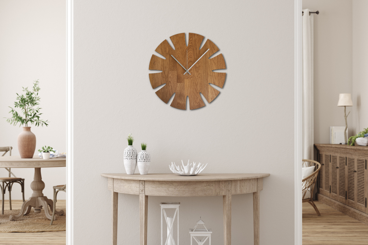 Nástenné hodiny: spojenie prírodného materiálu a minimalistického dizajnu